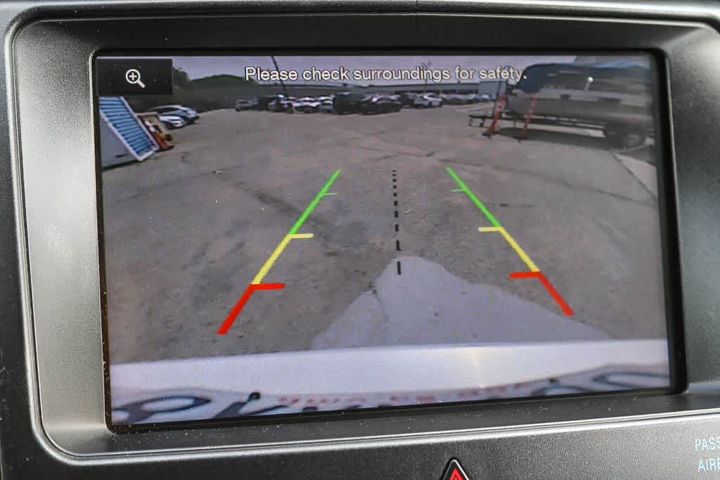 Thumbnail: 2014 Ford Edge - 21