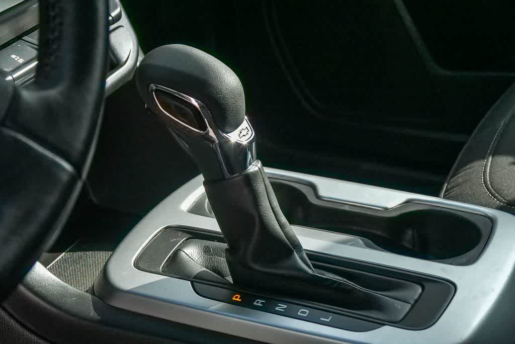 Thumbnail: 2022 Chevrolet Colorado - 18