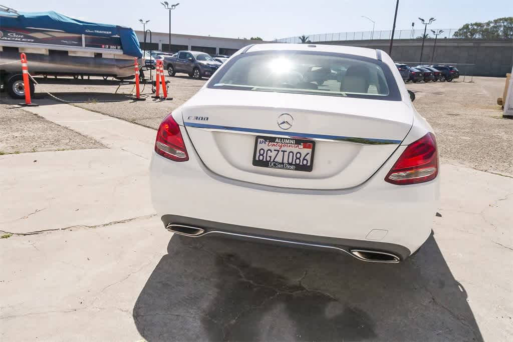 Thumbnail: 2015 Mercedes-Benz C-Class - 8