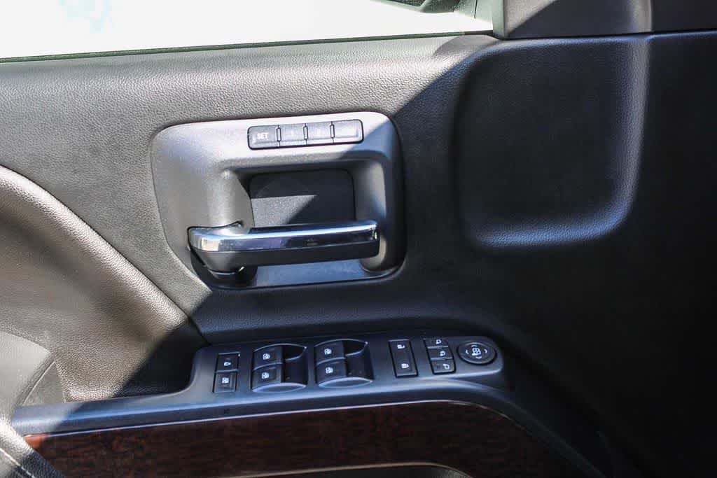 Thumbnail: 2015 GMC Sierra 1500 - 19