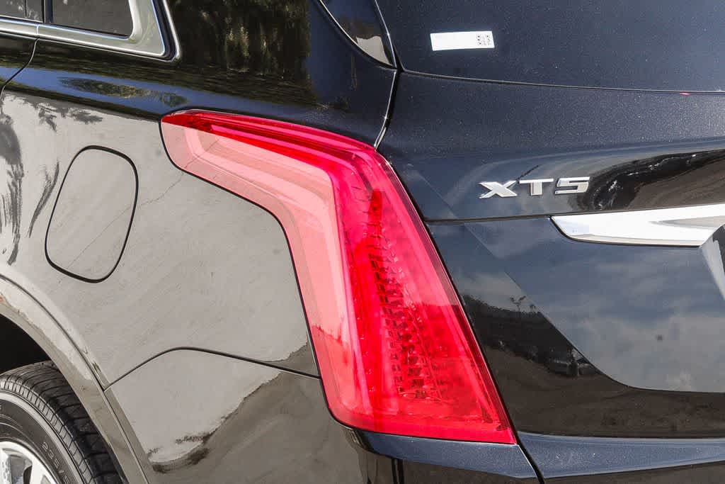 Thumbnail: 2019 Cadillac XT5 - 10