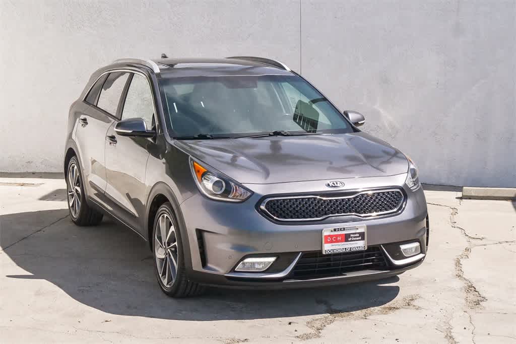 Thumbnail: 2017 Kia Niro - 3