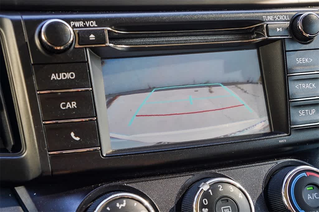 Thumbnail: 2018 Toyota RAV4 - 26