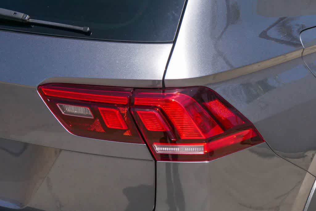 Thumbnail: 2020 Volkswagen Tiguan - 9