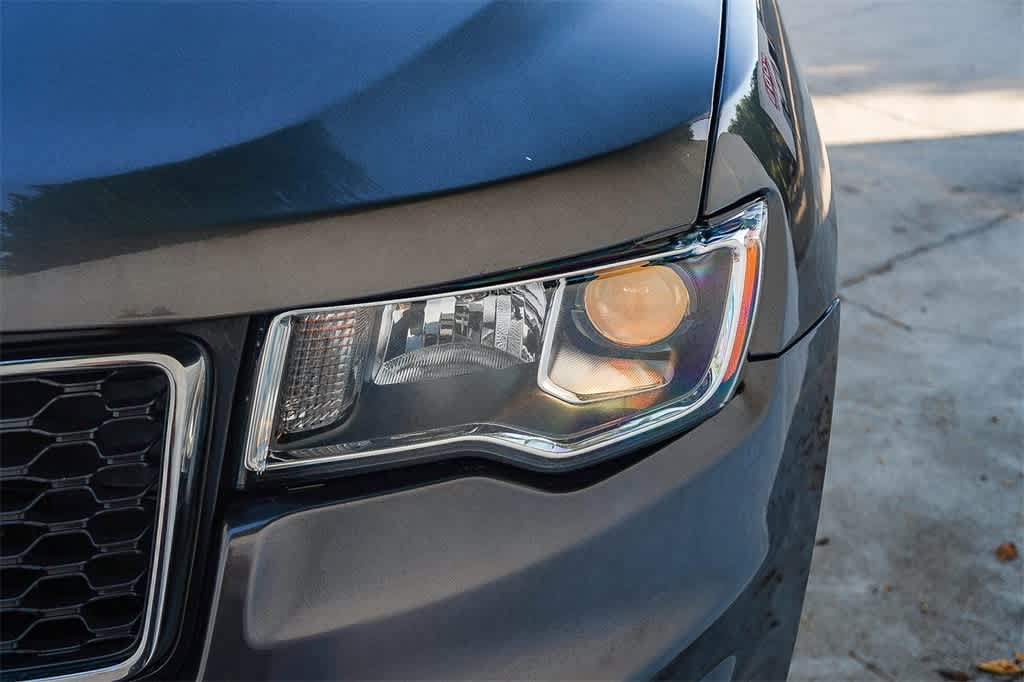 Thumbnail: 2020 Jeep Grand Cherokee - 8