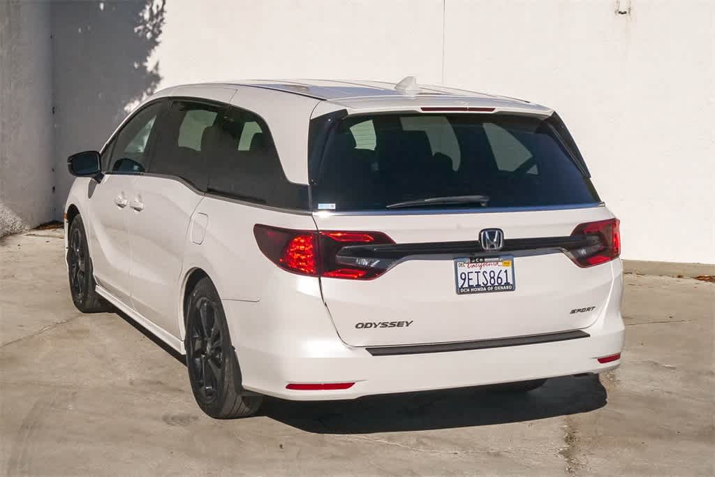 Thumbnail: 2023 Honda Odyssey - 9