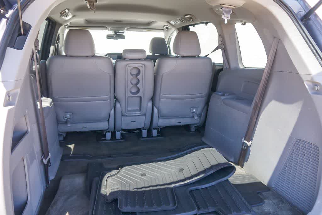 Thumbnail: 2015 Honda Odyssey - 25