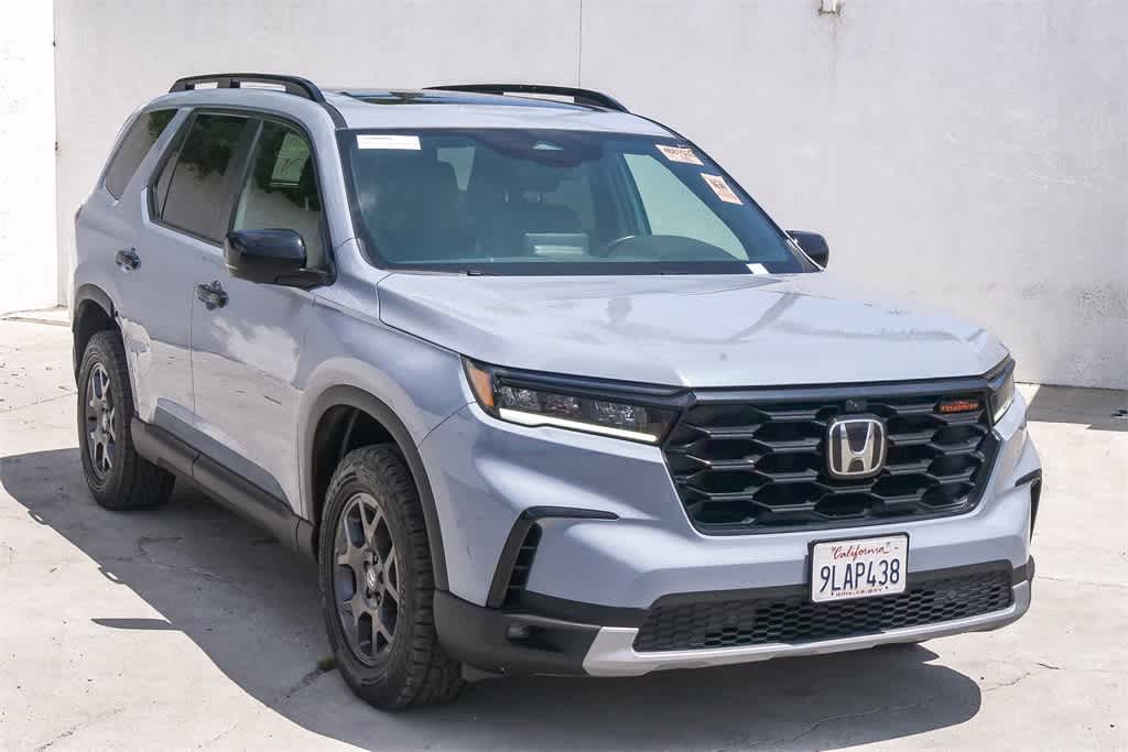 Thumbnail: 2024 Honda Pilot - 3