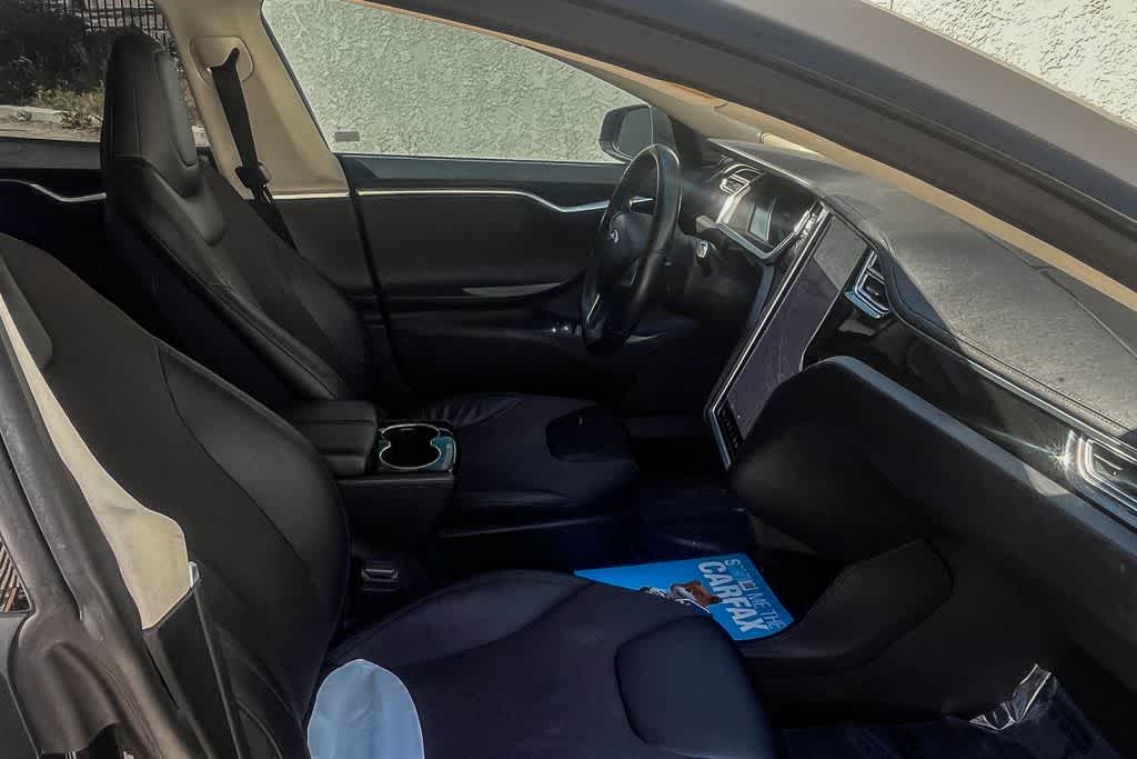 Thumbnail: 2013 Tesla Model S - 15