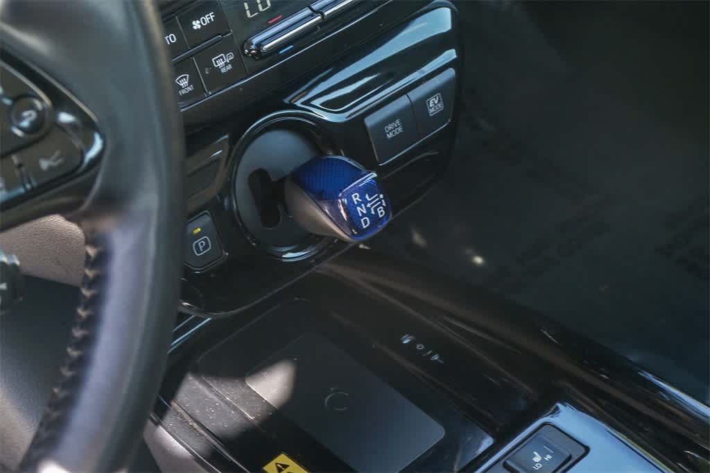 Thumbnail: 2022 Toyota Prius - 16