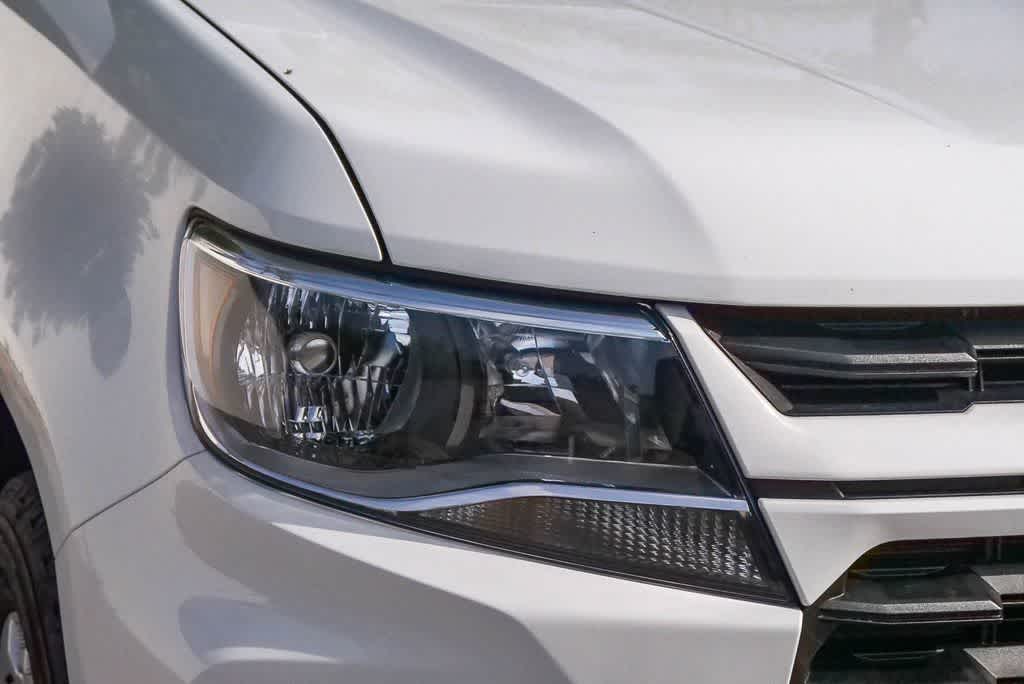 Thumbnail: 2022 Chevrolet Colorado - 4