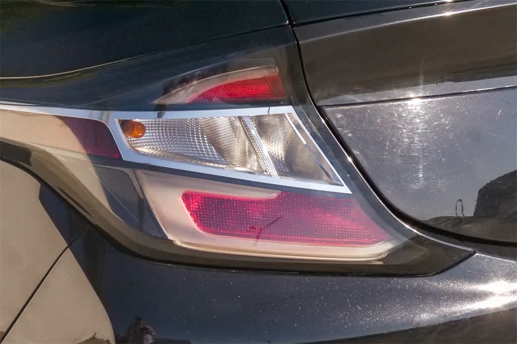 Thumbnail: 2017 Chevrolet Volt - 10