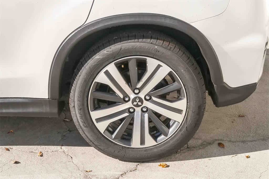 Thumbnail: 2021 Mitsubishi Outlander Sport - 7