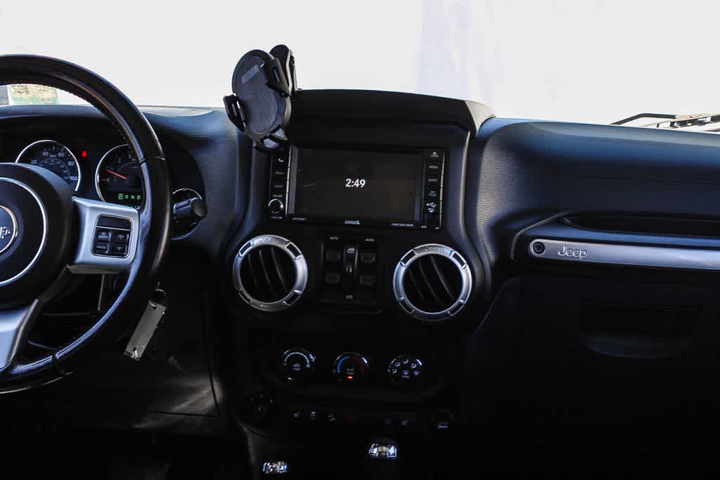 Thumbnail: 2014 Jeep Wrangler - 12