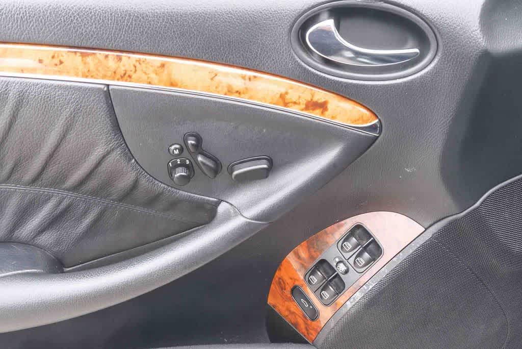 Thumbnail: 2006 Mercedes-Benz CLK - 18