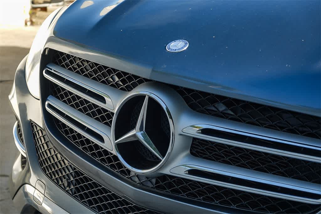 Thumbnail: 2017 Mercedes-Benz GLE - 9