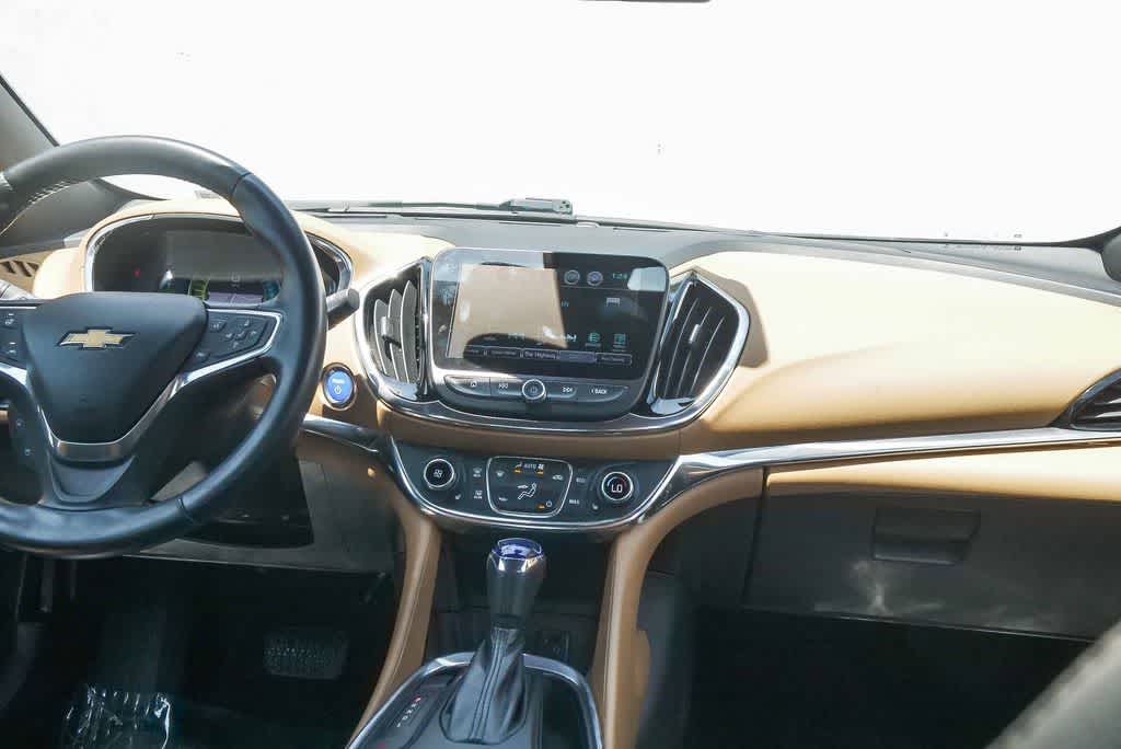 Thumbnail: 2016 Chevrolet Volt - 12