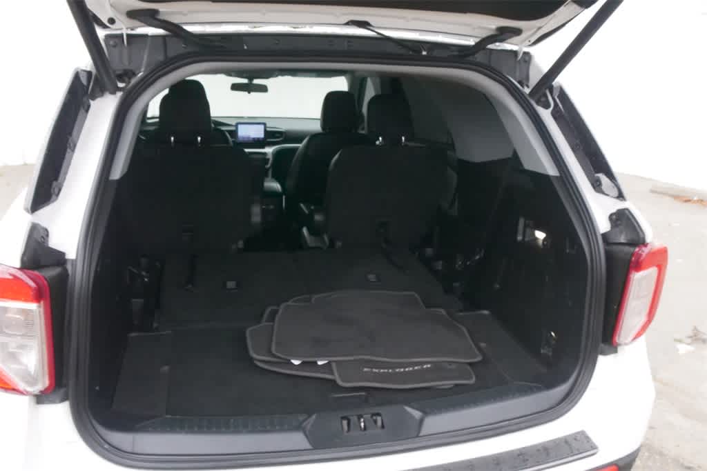 Thumbnail: 2021 Ford Explorer - 24