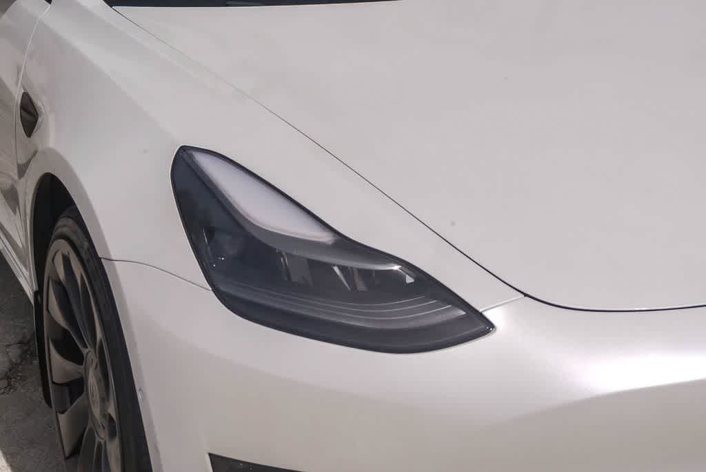 Thumbnail: 2021 Tesla Model 3 - 4