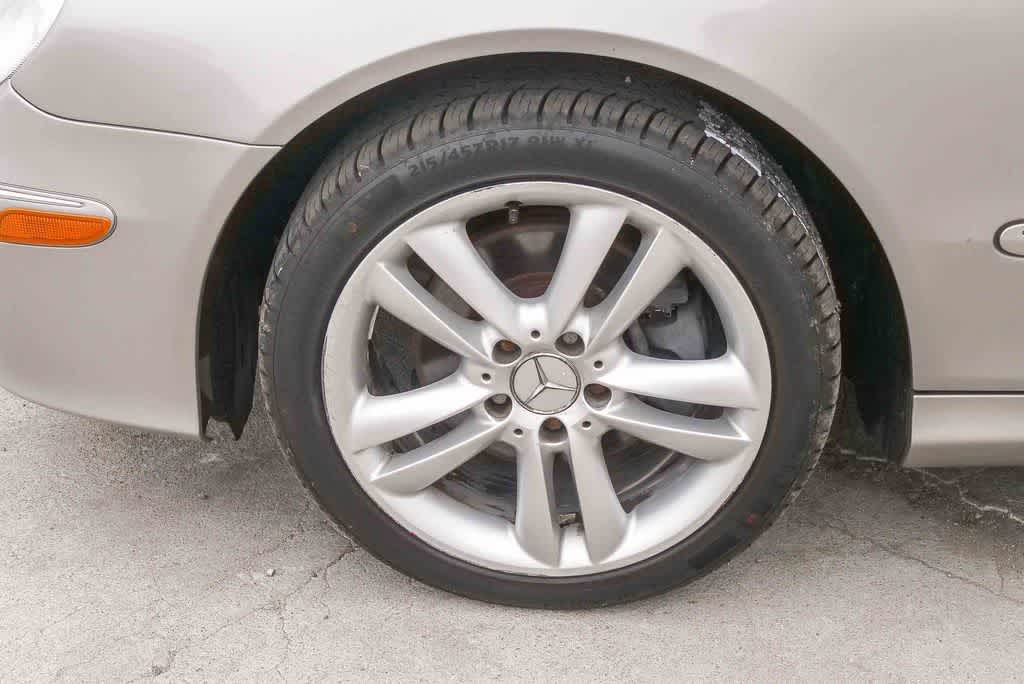 Thumbnail: 2006 Mercedes-Benz CLK - 5