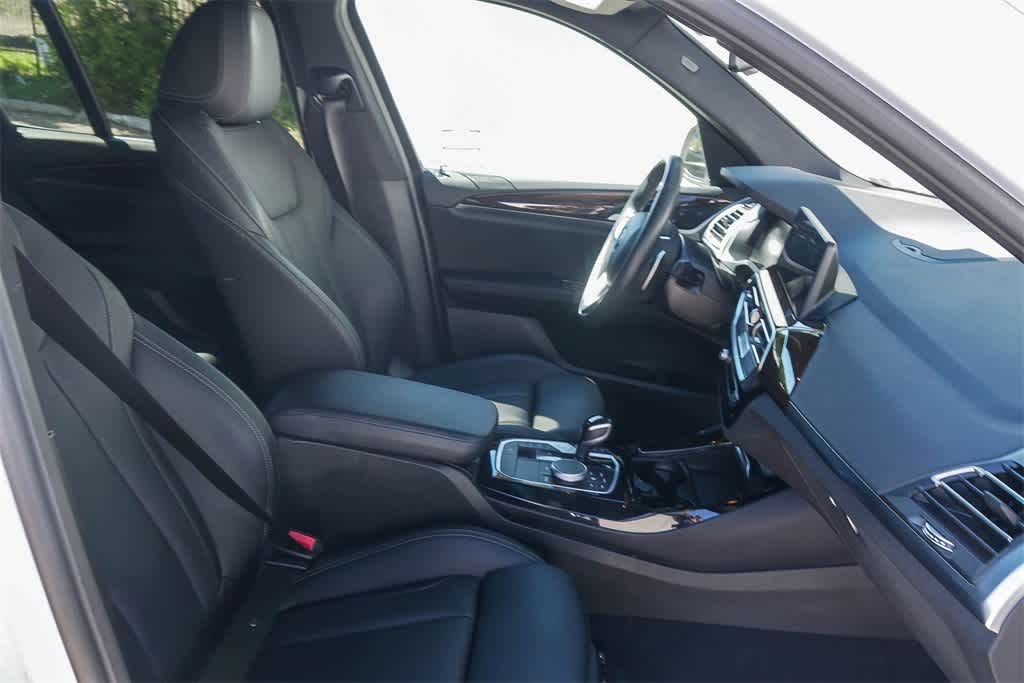 Thumbnail: 2024 BMW X3 - 14