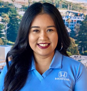 Staff member Claudia Coronado from 0ad5b6333974