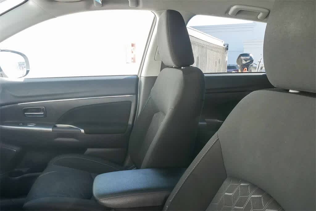 Thumbnail: 2021 Mitsubishi Outlander Sport - 20