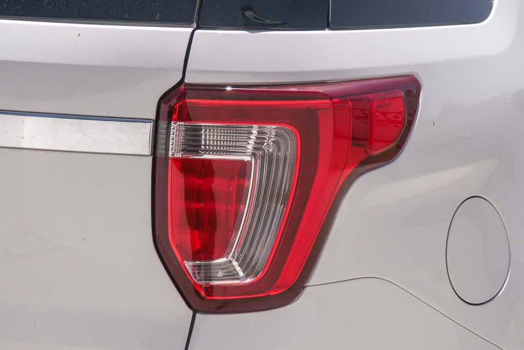 Thumbnail: 2017 Ford Explorer - 10