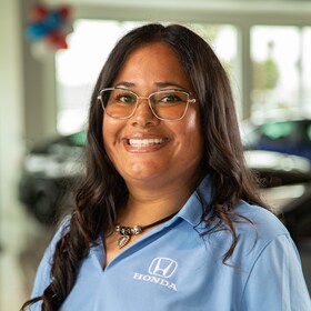 Staff member Cynthia Sosa from 4d346e011d01