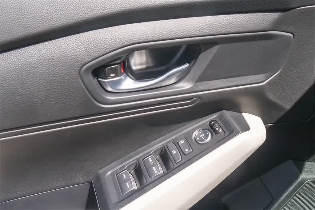 Thumbnail: 2025 Honda Accord - 21