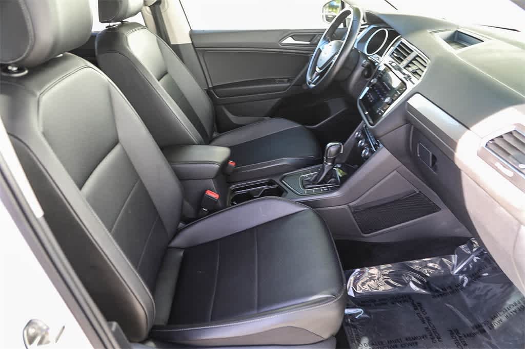 Thumbnail: 2019 Volkswagen Tiguan - 15
