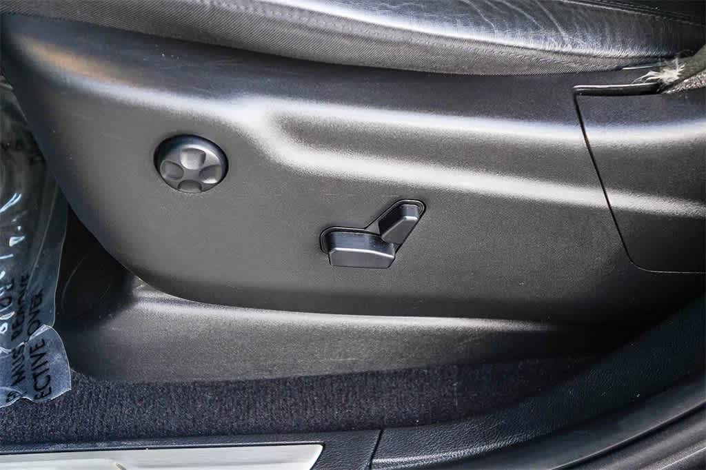 Thumbnail: 2020 Jeep Grand Cherokee - 24