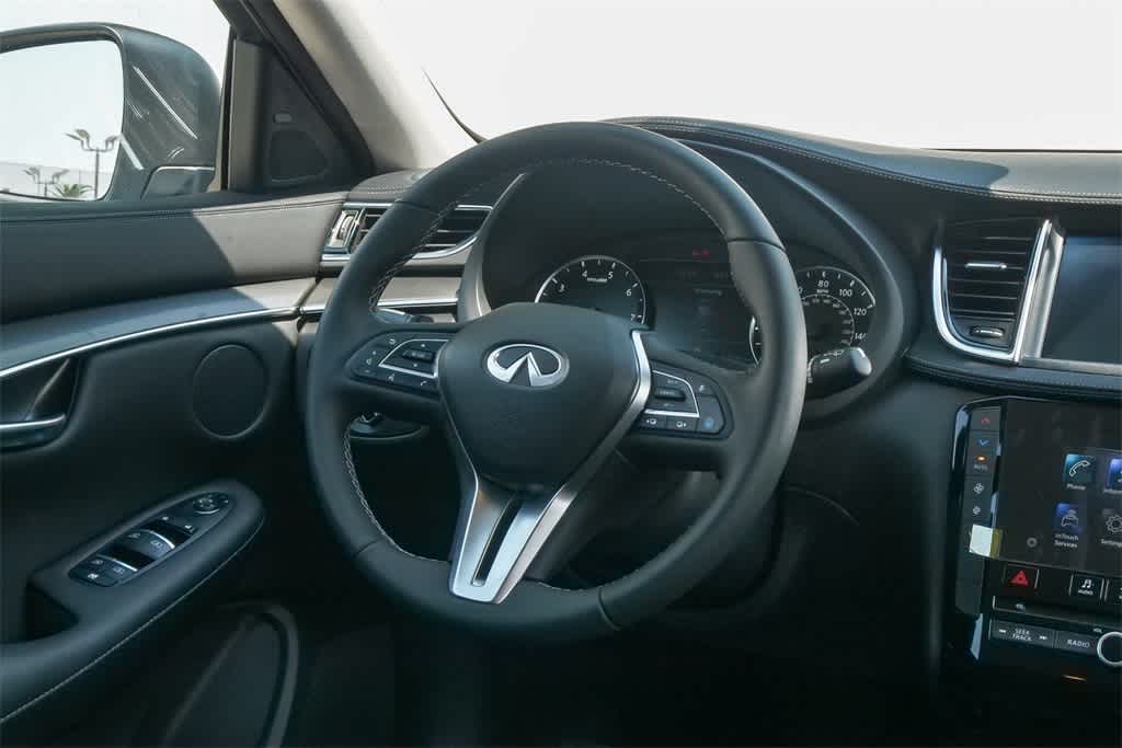 Thumbnail: 2025 INFINITI QX50 - 14
