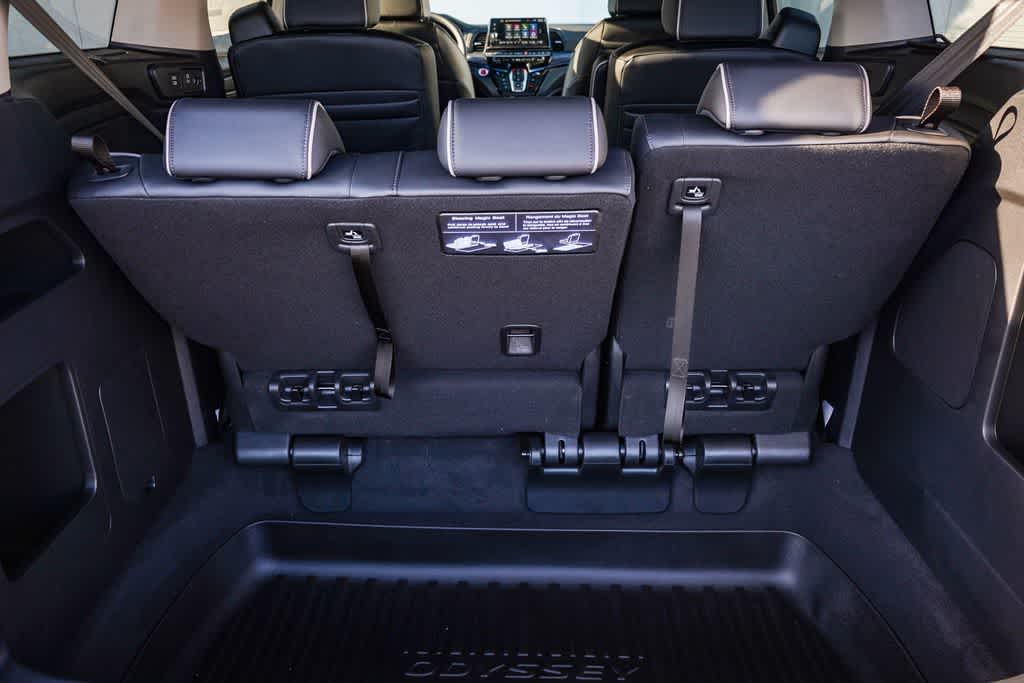 Thumbnail: 2026 Honda Odyssey - 30