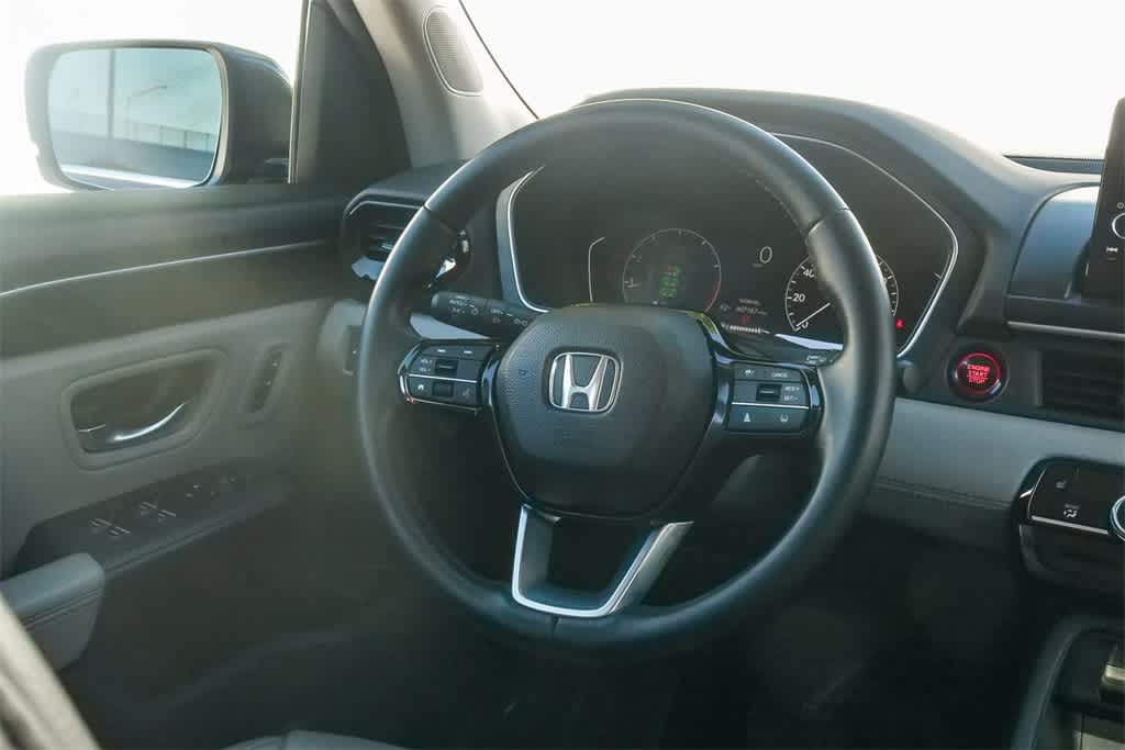 Thumbnail: 2025 Honda Pilot - 14
