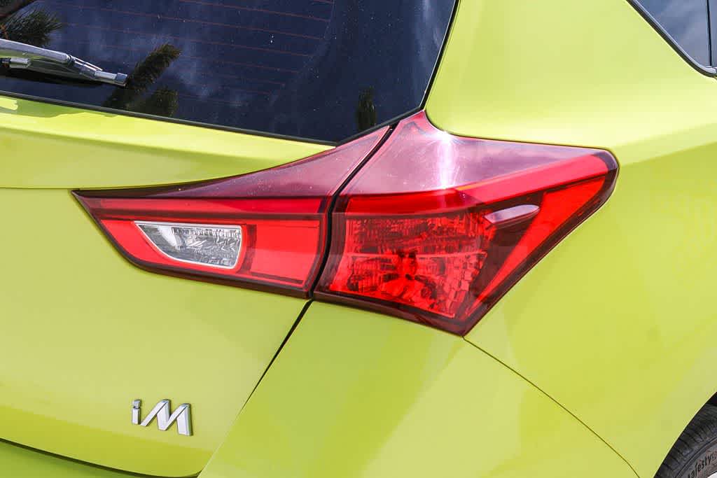 Thumbnail: 2017 Toyota Corolla iM - 10