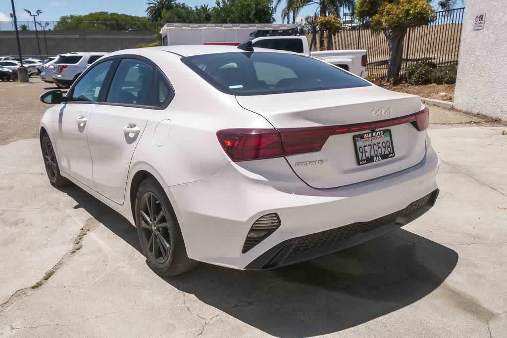 Thumbnail: 2023 Kia Forte - 6