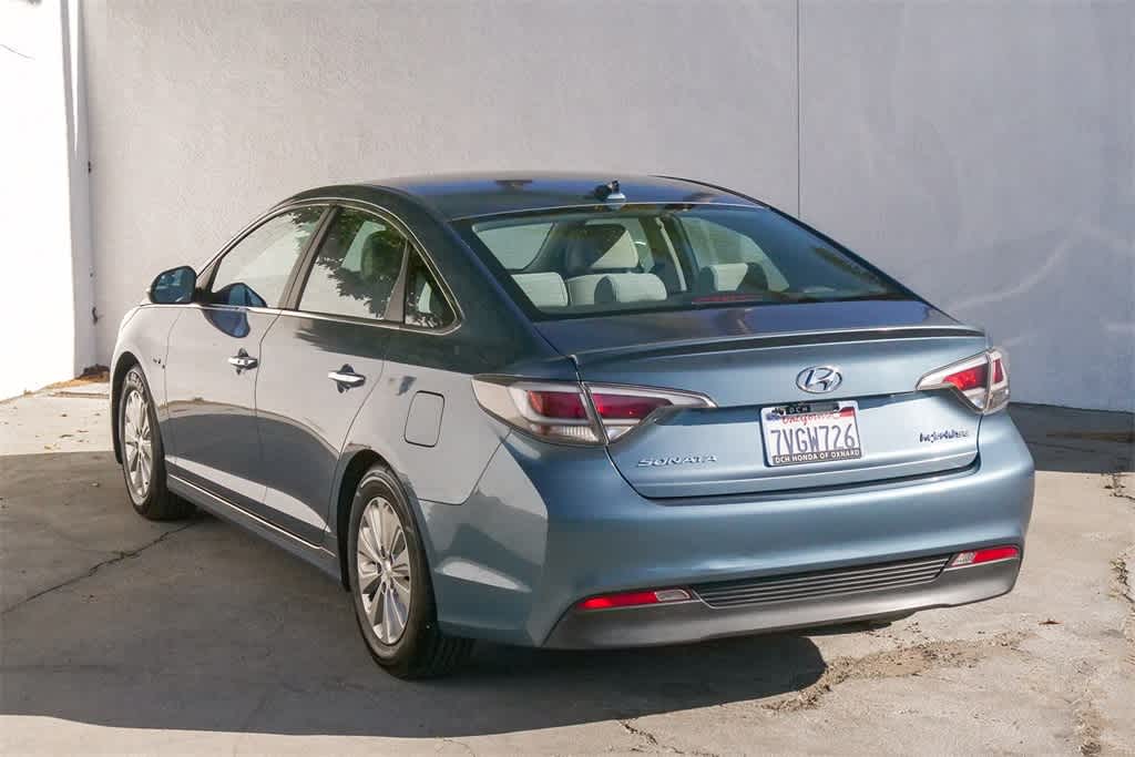 Thumbnail: 2016 Hyundai Sonata - 4