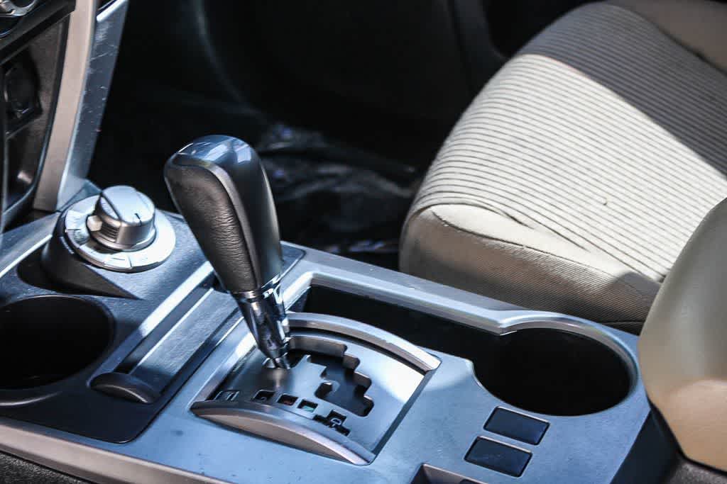 Thumbnail: 2017 Toyota 4Runner - 17