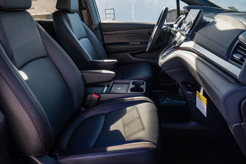 Thumbnail: 2026 Honda Odyssey - 21