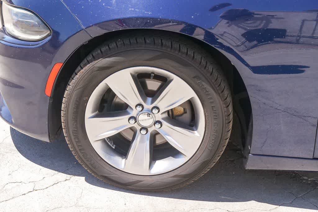 Thumbnail: 2015 Dodge Charger - 5