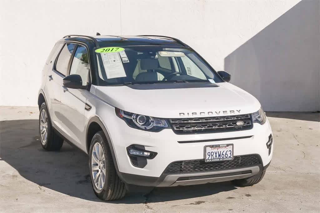 Thumbnail: 2017 Land Rover Discovery Sport - 3
