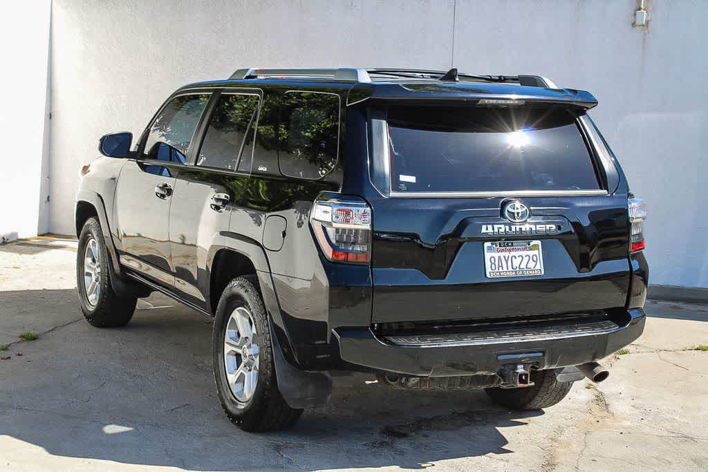 Thumbnail: 2017 Toyota 4Runner - 9