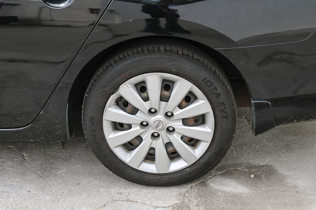 Thumbnail: 2016 Nissan Sentra - 6