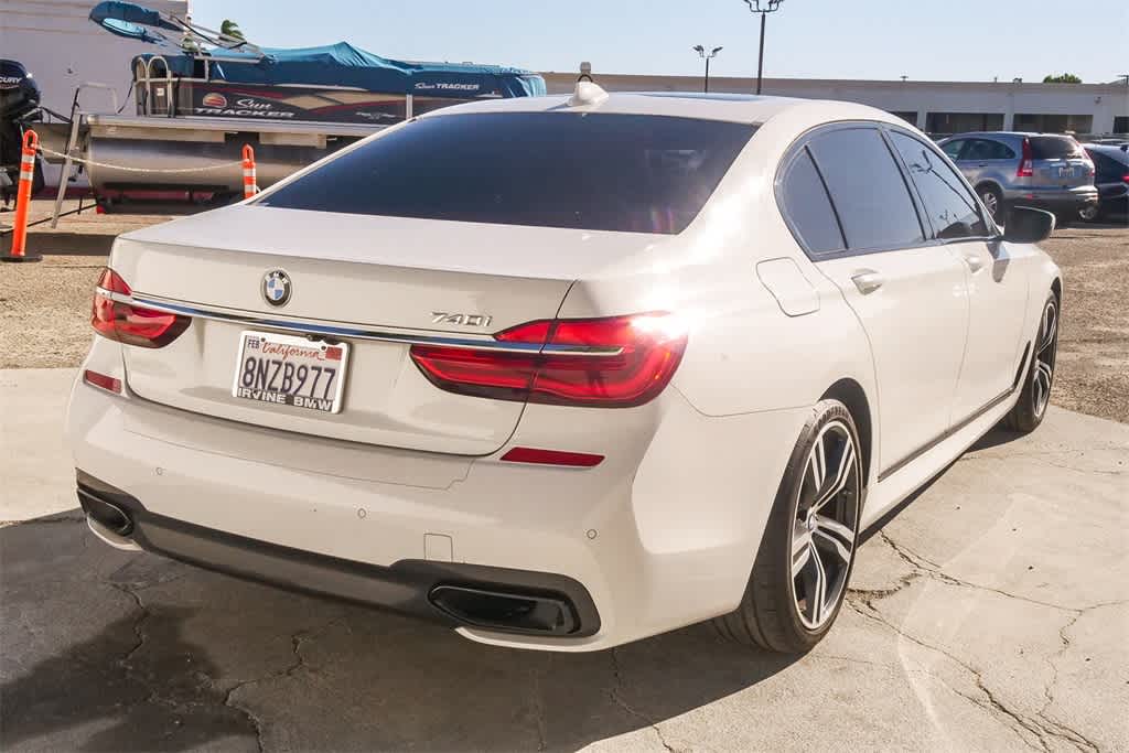 Thumbnail: 2018 BMW 7 Series - 9