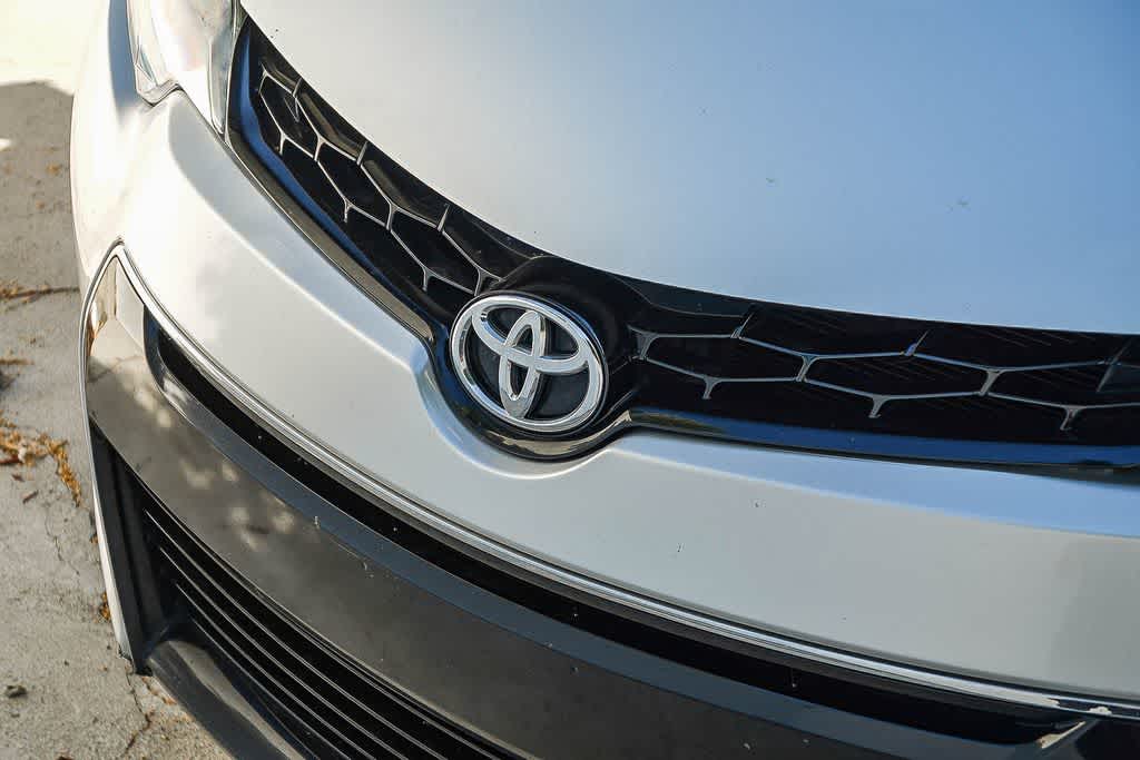 Thumbnail: 2014 Toyota Corolla - 9