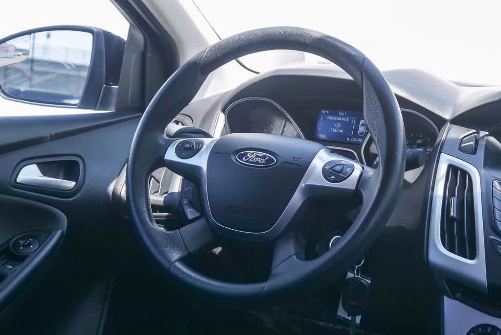 Thumbnail: 2014 Ford Focus - 14