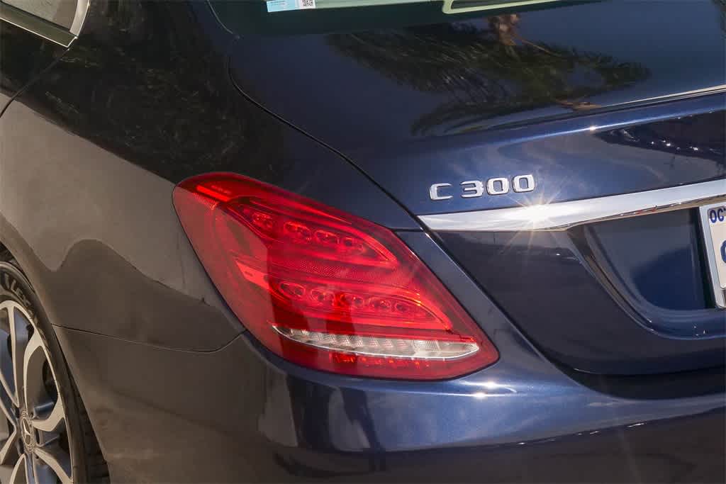 Thumbnail: 2018 Mercedes-Benz C-Class - 10