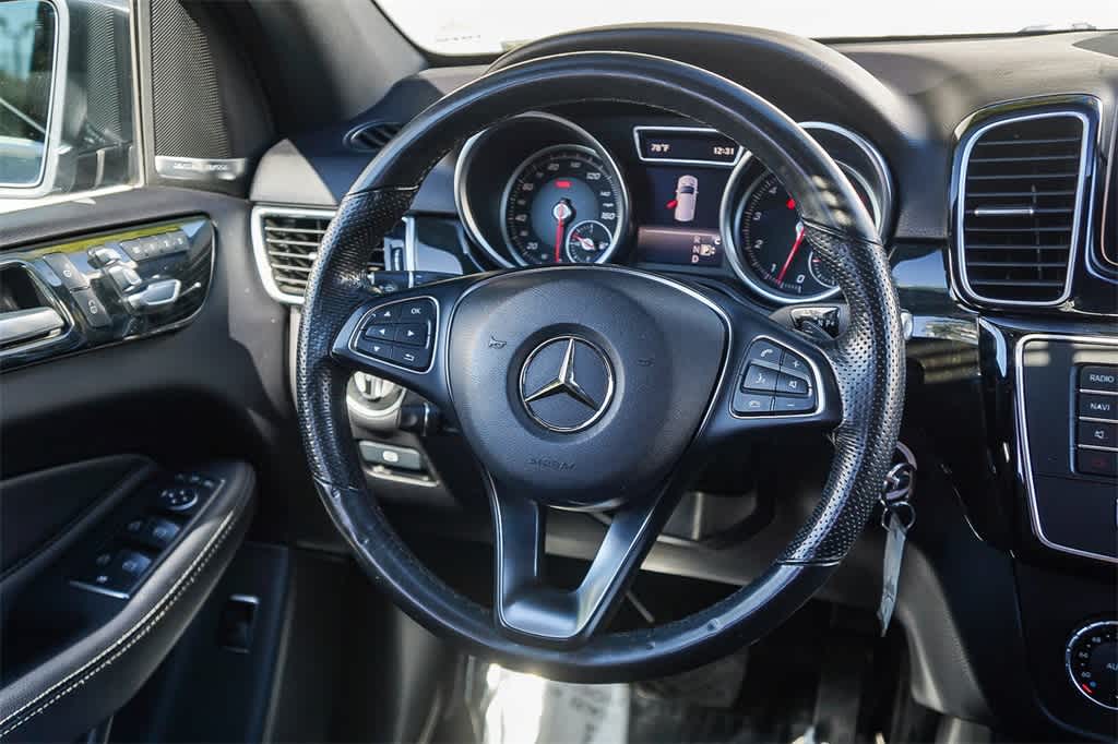 Thumbnail: 2017 Mercedes-Benz GLE - 15