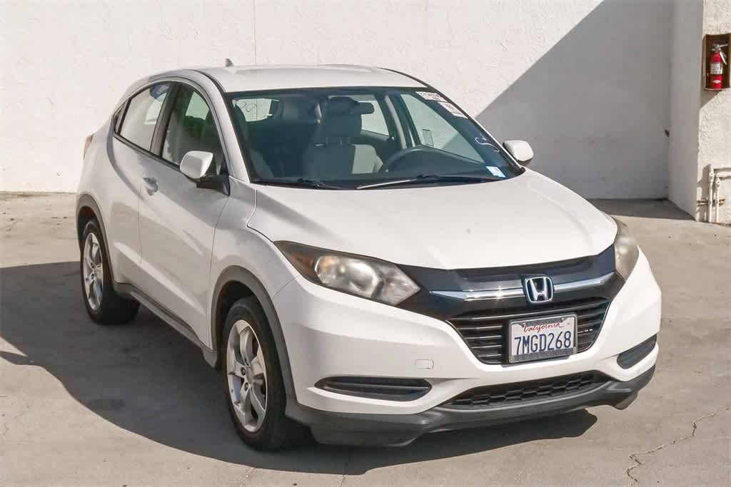 2016 Honda HR-V LX photo 2